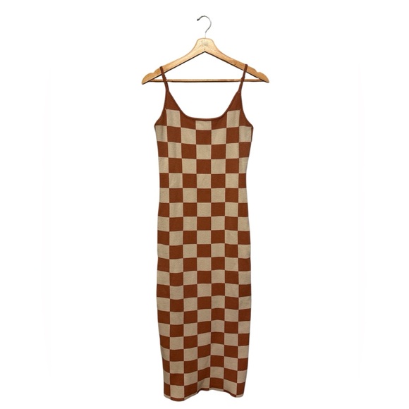 Dresses & Skirts - Checkered Brown and Cream Midi Dress Size: Medium
